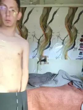 Cam4 Sex Cam of KeviinKinG