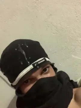 Cam4 Free Live Porn of steiki2