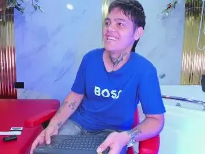 Cam4 Nude Webcam of leonel_bigcum