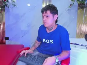 Cam4 Private Sex Chat of leonel_bigcum