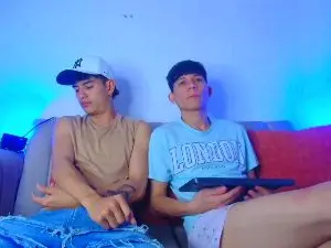 Cam4 Watch Live Sex Cams of tommyandbryam