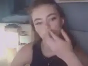 Cam4 Live Sex Cam of AriaYoung