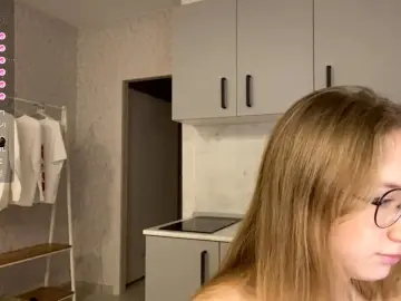 Cam4 Live Porn of CandraBealmear