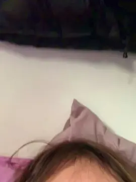 Cam4 Free Live Porn of Reshel91