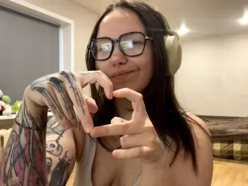 Cam4 Live Sex Cam of MissyZatko