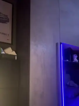 Cam4 Watch Live Sex Cams of Riccardoooo2008