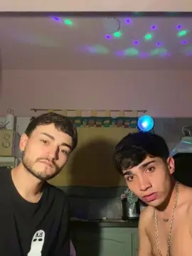 Cam4 Nude Webcam of Devilboyzzz