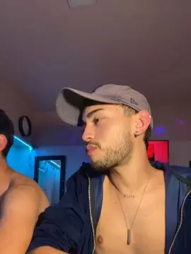 Cam4 Sex Chat of Devilboyzzz