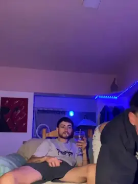 Cam4 Nude Webcam of Devilboyzzz