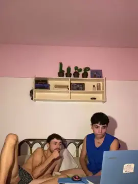 Cam4 Sex Cam of Devilboyzzz