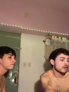 Cam4 Watch Live Sex Cams of Devilboyzzz