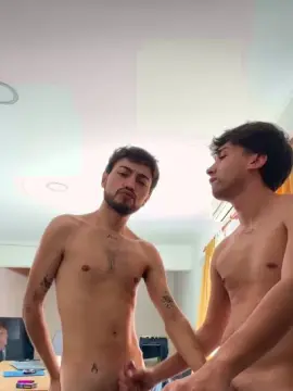 Cam4 Live Sex of Devilboyzzz