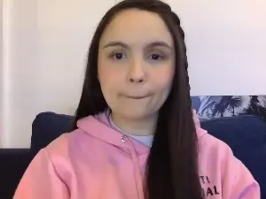 Cam4 Live Sex of luamartinezpriv