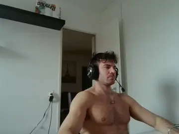 Cam4 Live Sex Cam of ALPHA_HUNK