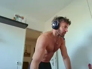 Cam4 Free Porn Cam of ALPHA_HUNK