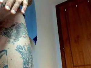Cam4 Live Sex of Layneinchains