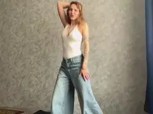 Cam4 Sex Cam of DeeCrosley