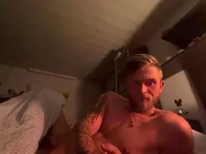 Cam4 Nude Webcam of DeluxeCD47
