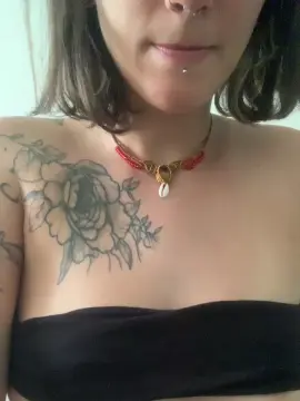 Cam4 Live Sex Cam of CasalBrisaHot