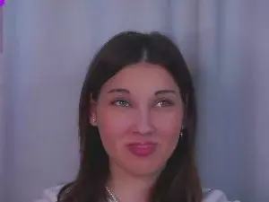 Cam4 Watch Live Sex Cams of HallieBulfer