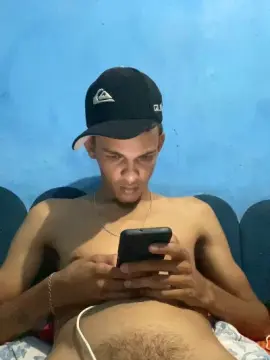 Cam4 Live Sex Cam of Dotadonovin19cm