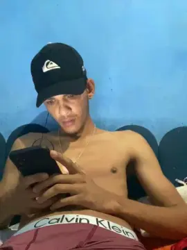 Cam4 Adult Webcam of Dotadonovin19cm