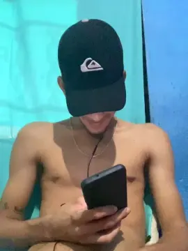 Cam4 Watch Live Sex Cams of Dotadonovin19cm