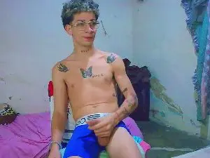 Cam4 Free Live Porn of Mateodeamjo_7