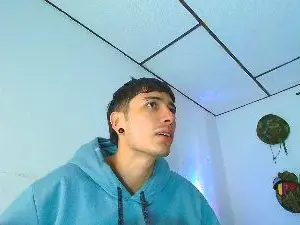 Cam4 Watch Live Sex Cams of Jimm66_