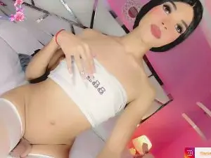 Cam4 Live Sex of Amira_Ember