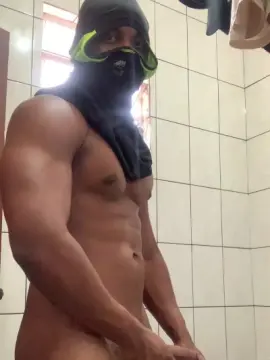 Cam4 Sex Cam of Morenosafado03