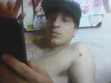 Cam4 Free Porn Cam of tommiverceti