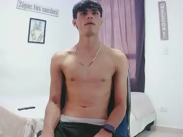 Cam4 Nude Webcam of harry_232001