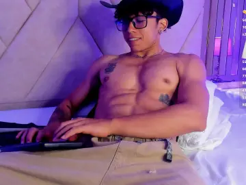 Cam4 Free Porn Cam of Akaza_