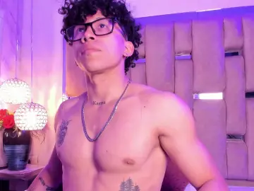 Cam4 Private Sex Chat of Akaza_