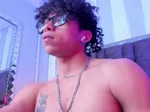 Cam4 Private Sex Chat of Akaza_