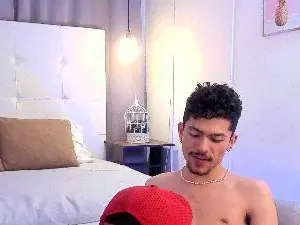 Cam4 Watch Live Sex Cams of Briian__
