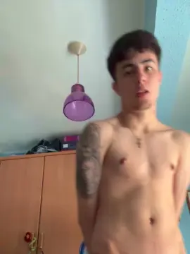 Cam4 Live Sex of Alvaroguisan