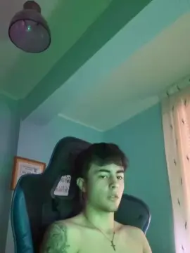 Cam4 Free Porn Cam of Alvaroguisan