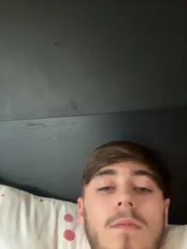 Cam4 Sex Cam of CheekyChap7081