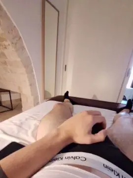 Cam4 Live Sex Cam of ToyBoy22year