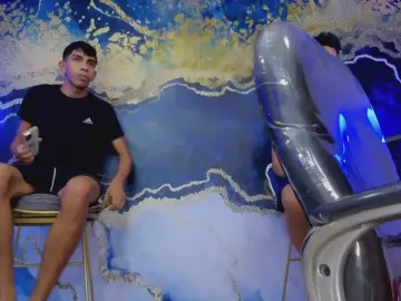 Cam4 Live Sex Cam of Juicy_Creww