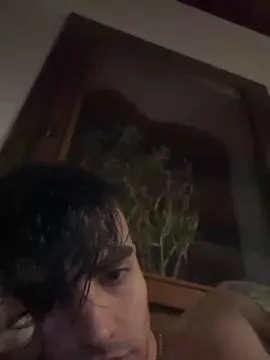 Cam4 Live Sex of luchino220