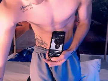 Cam4 Sex Cam of Bryant_Connor