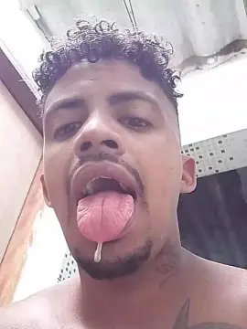 Cam4 Watch Live Sex Cams of Threem232