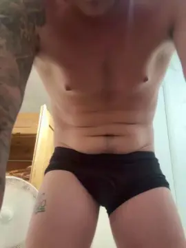 Cam4 Live Porn of BigAyljay