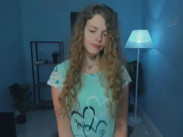 Cam4 Live Porn of FalineCleverley