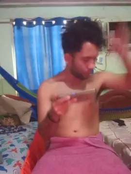 Cam4 Live Sex of aly_pig_hot