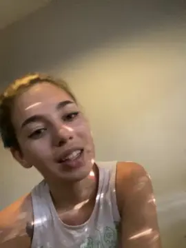 Cam4 Live Sex of milagrossuwu