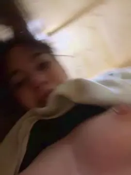 Cam4 Free Live Porn of milagrossuwu